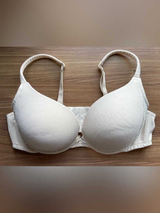 Cacique Other - Cacique Lane Bryant Cotton Boost Plunge Bra Cream Lace Trim Size 42D